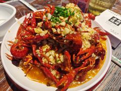 -老街烧烤大排档·地道湖北菜·龙虾馆(汉口火车站店)