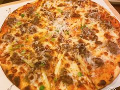 自制牛肉肠芦笋薄边披萨-O'mills Sourdough Bakery&Bistro(永嘉路店)