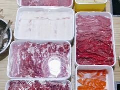 -杨老板·海鲜集市火锅·鲜切牛肉(中防万宝店)