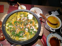 -山城外·非遗酸菜鱼(蜀都万达店)