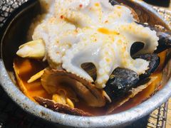 -鑫釜山海鲜烧烤(鑫丰国际店)
