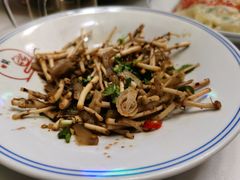 -茅台镇网红溶洞餐厅·茅帮菜馆