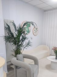 -宝妈港湾·妙初产后恢复(西局店)