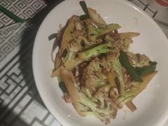 -味上湘菜馆(河马店)