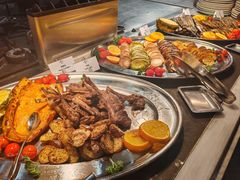 -飨食汇全日制餐厅·昆山皇冠假日酒店(九方店)