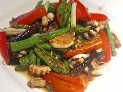 鸡枞菌炒八爪鱼-金牌外婆家(苏州中心店)