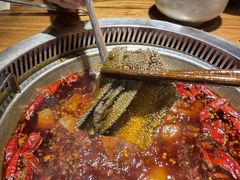 -城墙拐拐火锅(三峡广场黑金冠店)