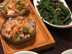西藏野生珍珠菌菠菜-五观堂素食(新华路店)