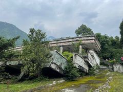 -四川汶川特大地震漩口中学遗址