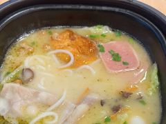 -阿香米线(中原万达店)