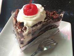 -莓园冰淇淋店
