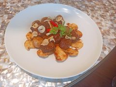 腊八蒜炒牛粒-临江宴(陆家嘴店)
