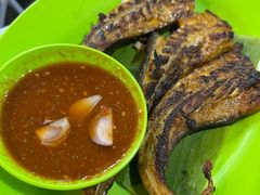 -明记烧鱼美味店