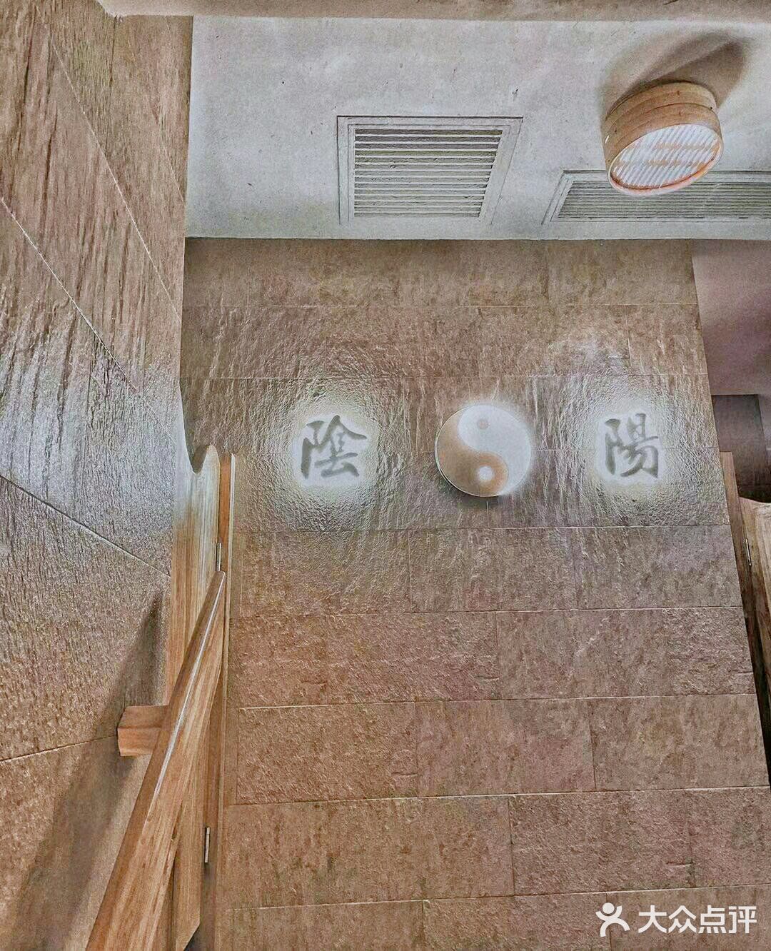外滩的风景  必须包括这一碗蟹黄金