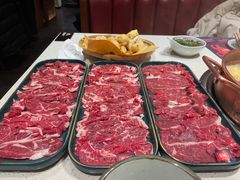 -牛村来人潮汕牛肉火锅(西单店)