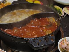 -沸炉重庆老火锅(军事博物馆店)