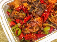 -扒虾小妹儿麻辣海鲜(宏图街店)