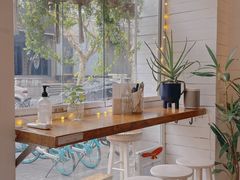 靠窗位-Egg•Allday Brunch(襄阳北路店)