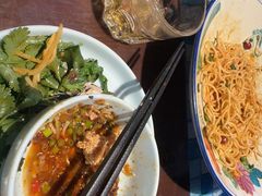 -川流不息·地道川菜·小龙虾(新松江路店)