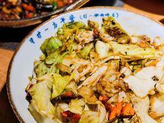 干红薯叶炒包菜-吃饭皇帝大(解放西路店)