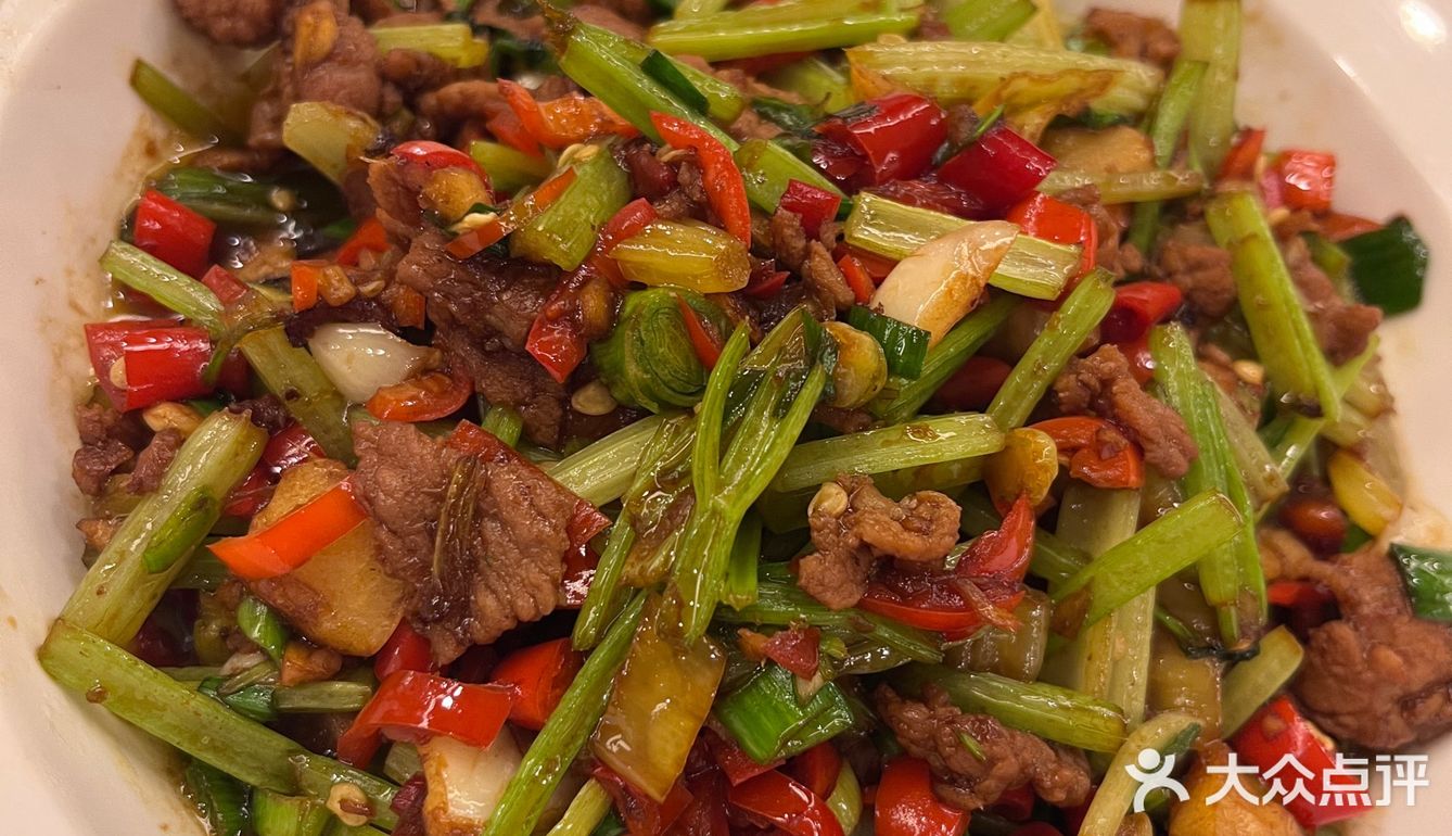 要不是本地的爷爷奶奶带着我们找肯定都来不了