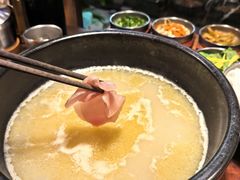 -银米·云南传统过桥米线(双廊黑金冠店)