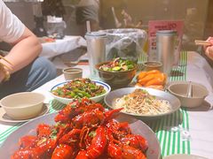 -巴厘龙虾·榜首油焖大虾(音乐学院·沿江酒馆店)