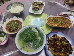 -洪霞餐馆