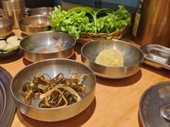 -极简·炭火烤肉主题餐厅·龙虾烧烤·烤羊排(宝龙店)