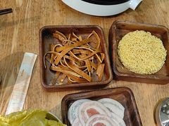 -菌小白火锅(时尚天河店)