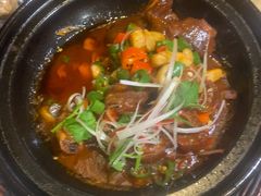 -东口码头·烧鸽子·鱼头泡饼·地方菜(金鹰悦城店)