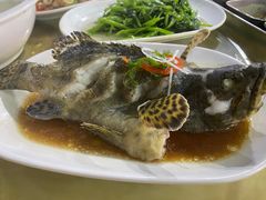 -四川小胡子海鲜(丁村万人海鲜广场店)