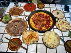 -贰回巷火锅馆(钟楼店)