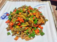 -三湘四水正宗湘菜(君峰路店)