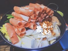 部队锅-MI WU FACTORY米屋美食工厂餐厅(绿地店)
