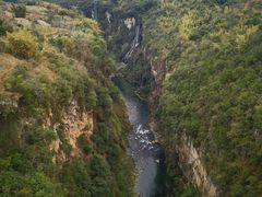 -马岭河峡谷风景区