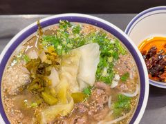 -云阿蛮云南生烫牛肉米线(奉贤路店)