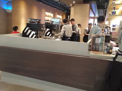 -瑞幸咖啡(外滩SOHO店)