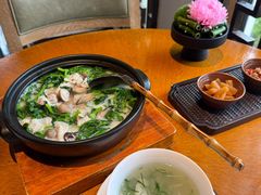 菌菇鱼汤豆苗-宁波柏悦酒店·钱湖渔港
