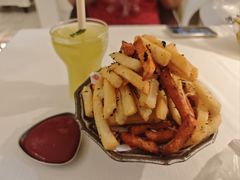 -春树下·树屋花房西餐厅(罍街AS1980店)