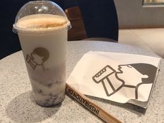 -喜茶(北京华贸购物中心店)