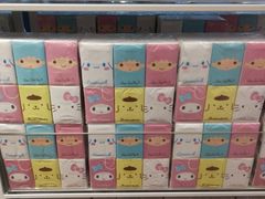 -名创优品(江南新地店)
