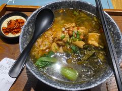 -八月美食小馆(银泰城总店)