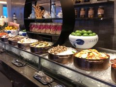 -云端西餐厅(南宁龙光那莲豪华精选酒店)