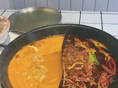 -巴卤社老火锅(财富店)