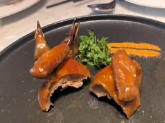 烤乳鸽-深圳美高梅酒店-品聚嘉府中餐厅
