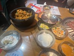 -老炉家木炭烤肉(长江国际店)