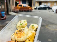 -老字号眼镜子煎包汤包店