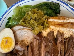 -潮界(LU·ONE凯德晶萃广场店)