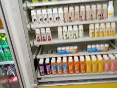 -全家便利店(东直门店)